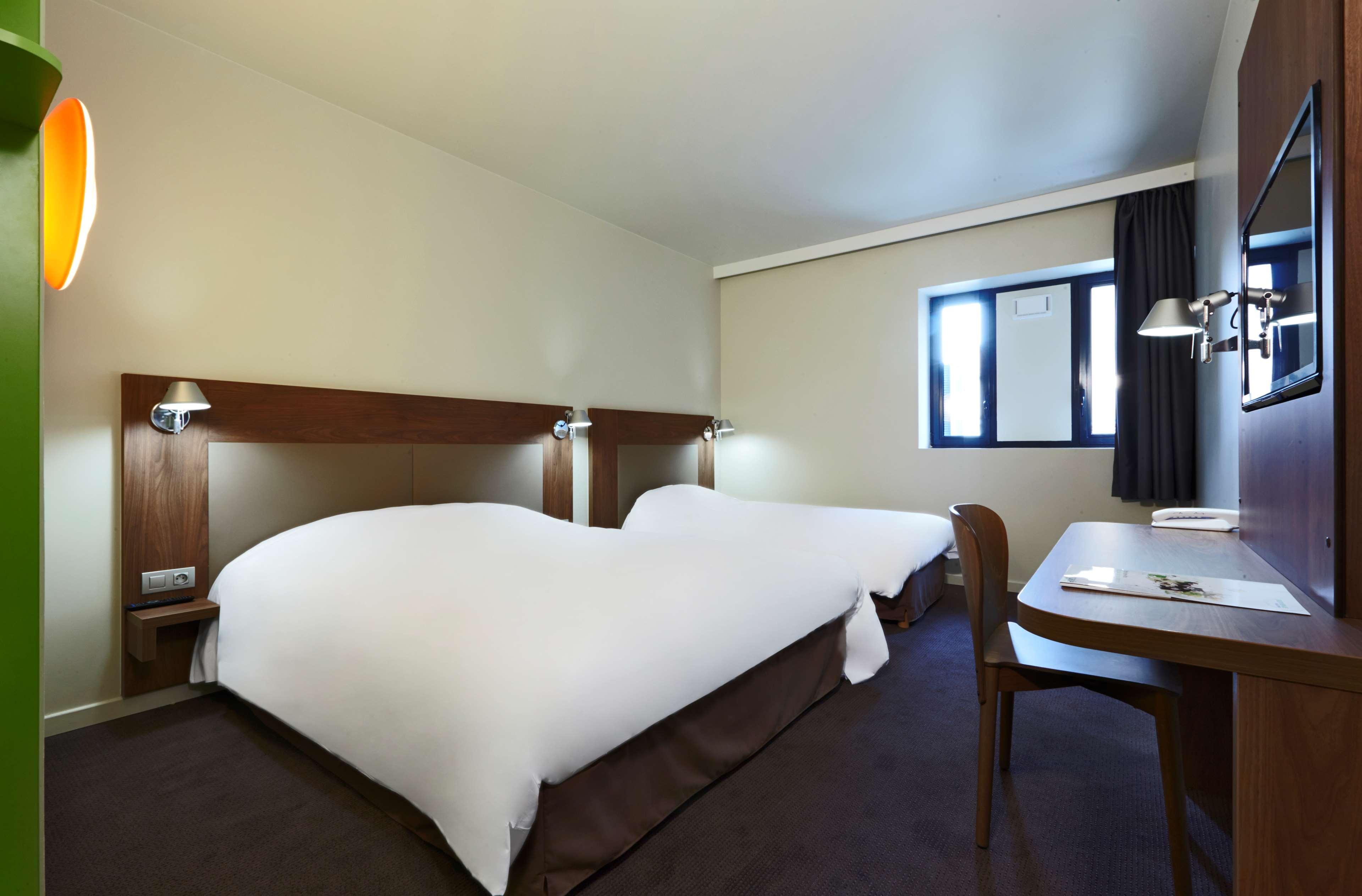 Hotel Campanile Nancy Centre - Gare Zewnętrze zdjęcie