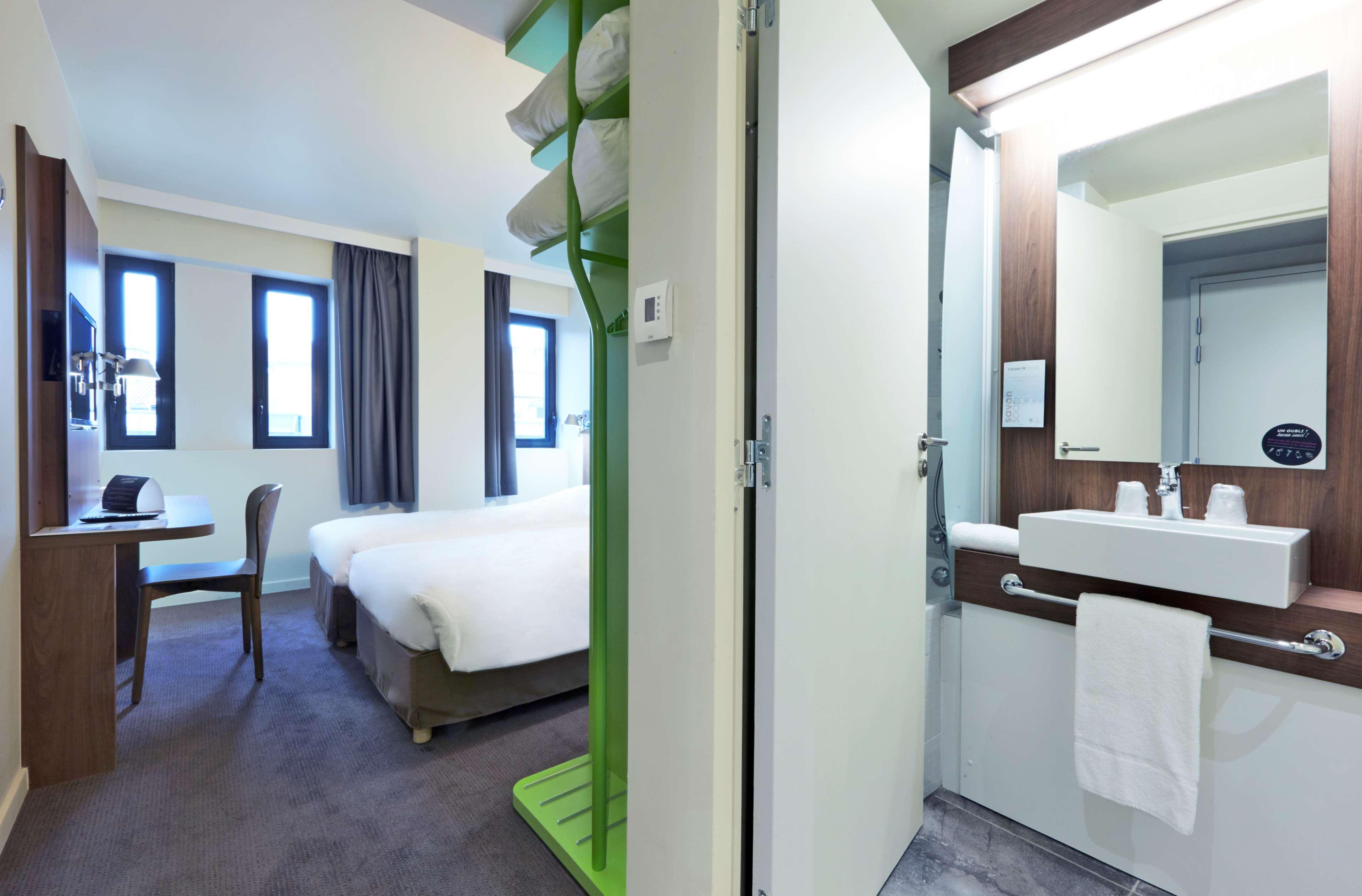 Hotel Campanile Nancy Centre - Gare Zewnętrze zdjęcie