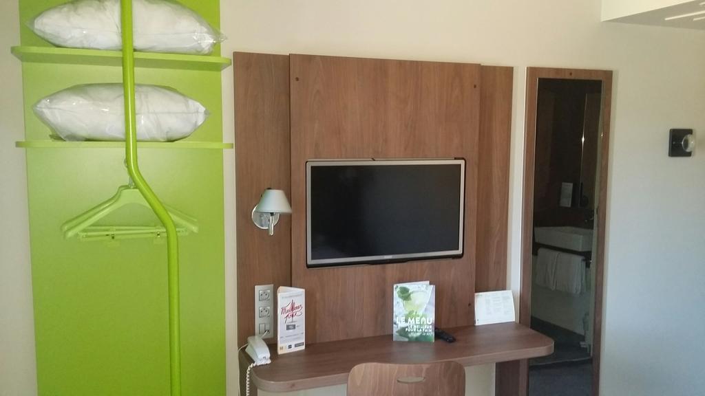 Hotel Campanile Nancy Centre - Gare Zewnętrze zdjęcie